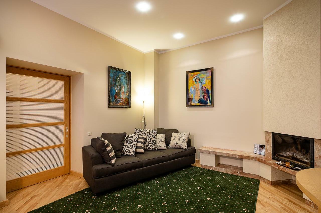 Kalnina Quiet Apartment In City Center Riga Luaran gambar