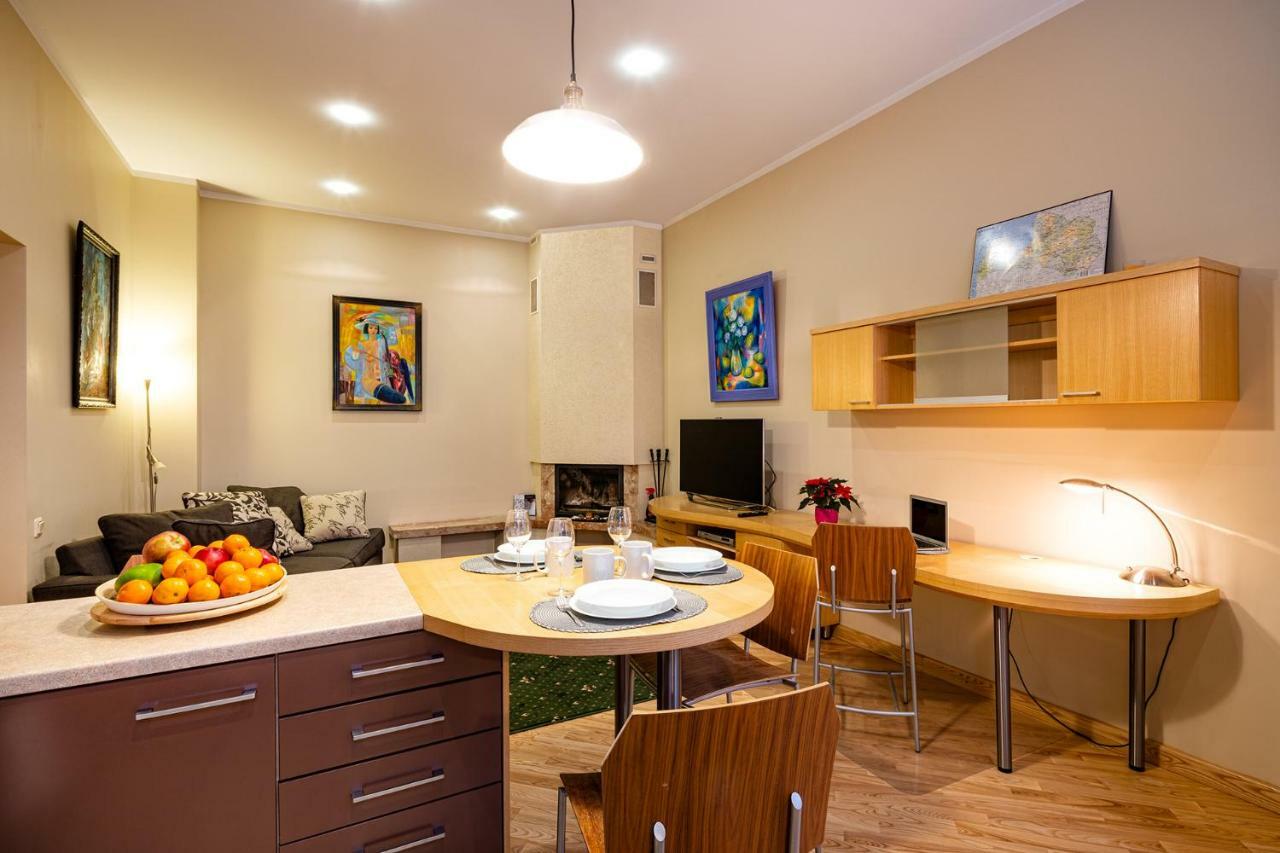 Kalnina Quiet Apartment In City Center Riga Luaran gambar