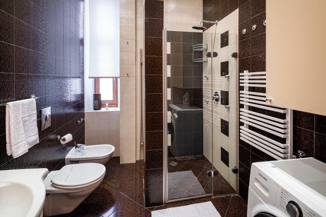 Kalnina Quiet Apartment In City Center Riga Luaran gambar