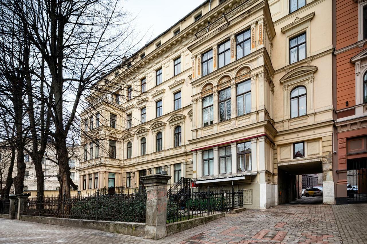 Kalnina Quiet Apartment In City Center Riga Luaran gambar